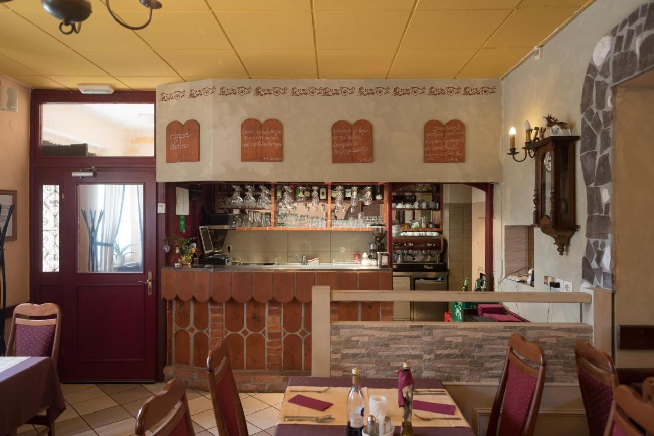 Hostel Piero Ljubljana Exteriör bild
