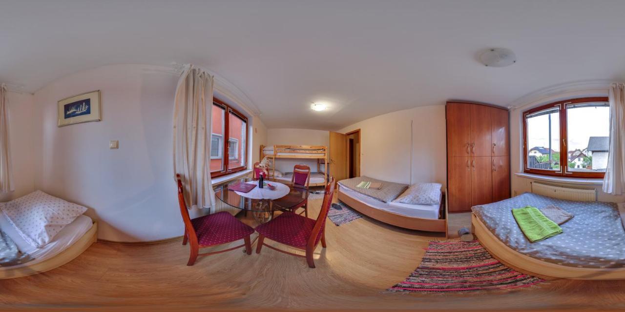 Hostel Piero Ljubljana Exteriör bild