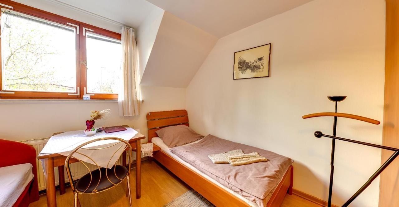 Hostel Piero Ljubljana Exteriör bild
