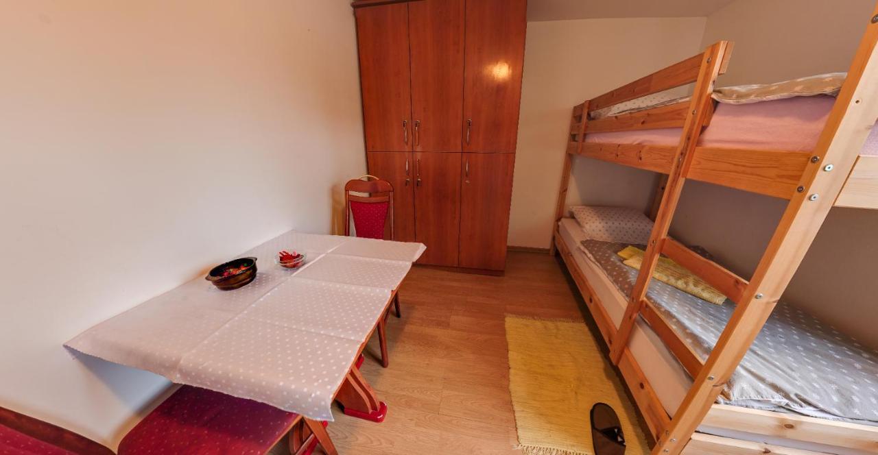 Hostel Piero Ljubljana Exteriör bild